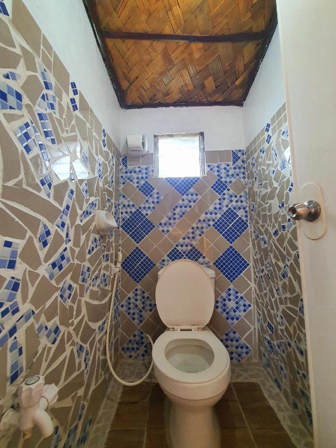 Calatagan'S Bahay Kubo - With Beach Access Batangas Exterior foto